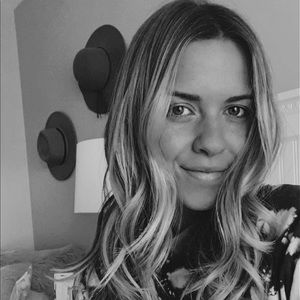 Meet your Posher, Caroline